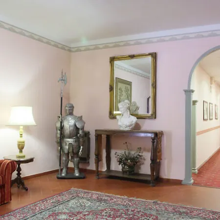 Monna Lisa Hotel 3*
